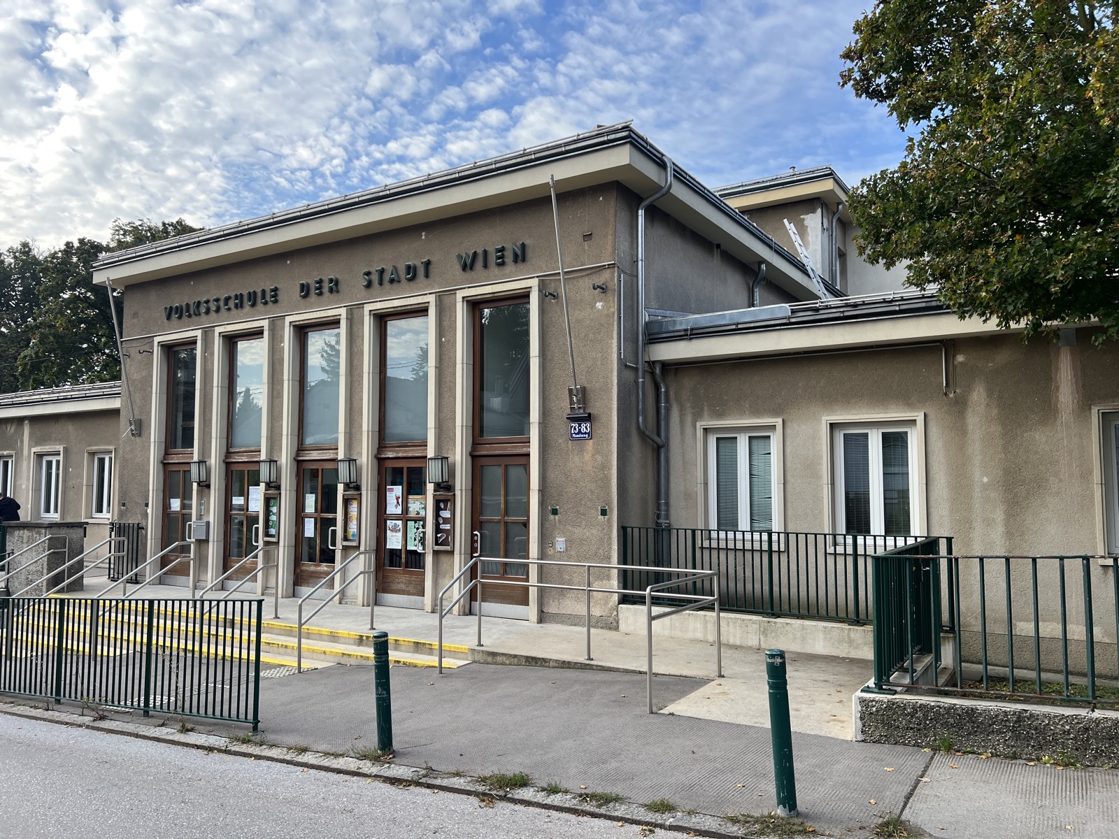 Volksschule Mondweg